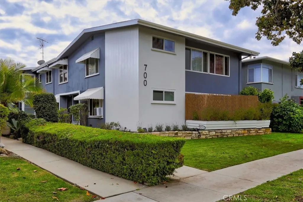 700 E Carson Street E 4, Long Beach, California 90807 home-pic-0